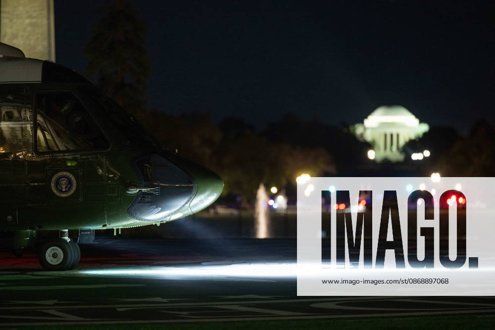President DONALD TRUMP arrives back at the White House aboard Marine One following a trip to San Antonio, Texas, where he attended a campaign rally ahead of the November midterm elections. Washington United States - ZUMAk206 20261008_znp_k206_004