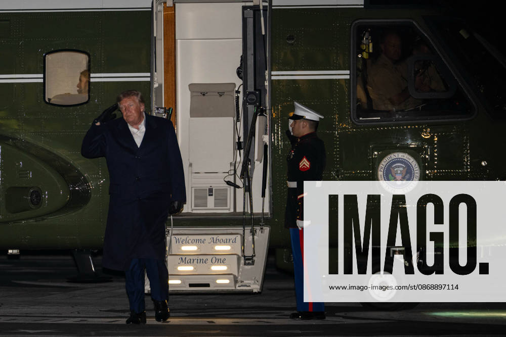 President DONALD TRUMP walks across the South Lawn of the White House after arriving aboard Marine One following a trip to San Antonio, Texas, where he attended a campaign rally ahead of the November midterm elections. Washington United States - ZUMAk206 20261008_znp_k206_008
