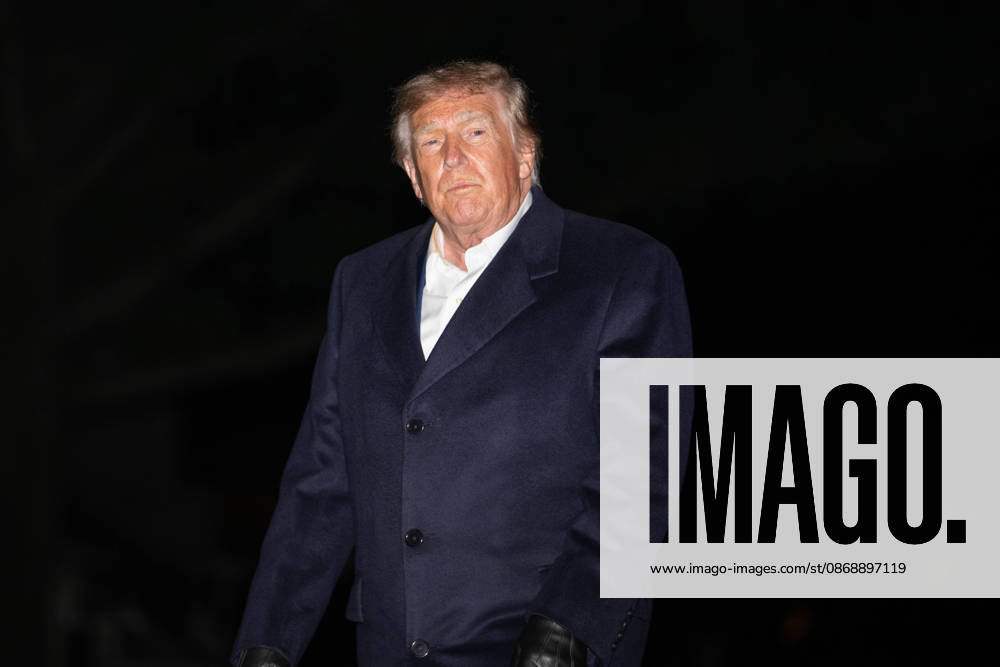 President DONALD TRUMP walks across the South Lawn of the White House after arriving aboard Marine One following a trip to San Antonio, Texas, where he attended a campaign rally ahead of the November midterm elections. Washington United States - ZUMAk206 20261008_znp_k206_009