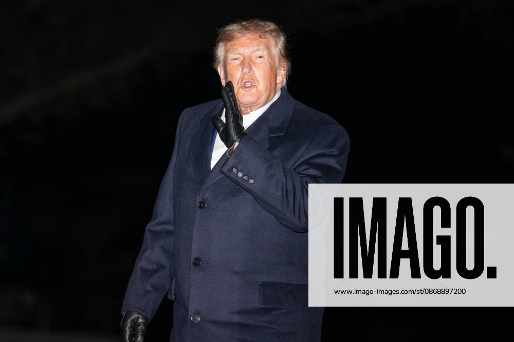 President DONALD TRUMP walks across the South Lawn of the White House after arriving aboard Marine One following a trip to San Antonio, Texas, where he attended a campaign rally ahead of the November midterm elections. Washington United States - ZUMAk206 20261008_znp_k206_017