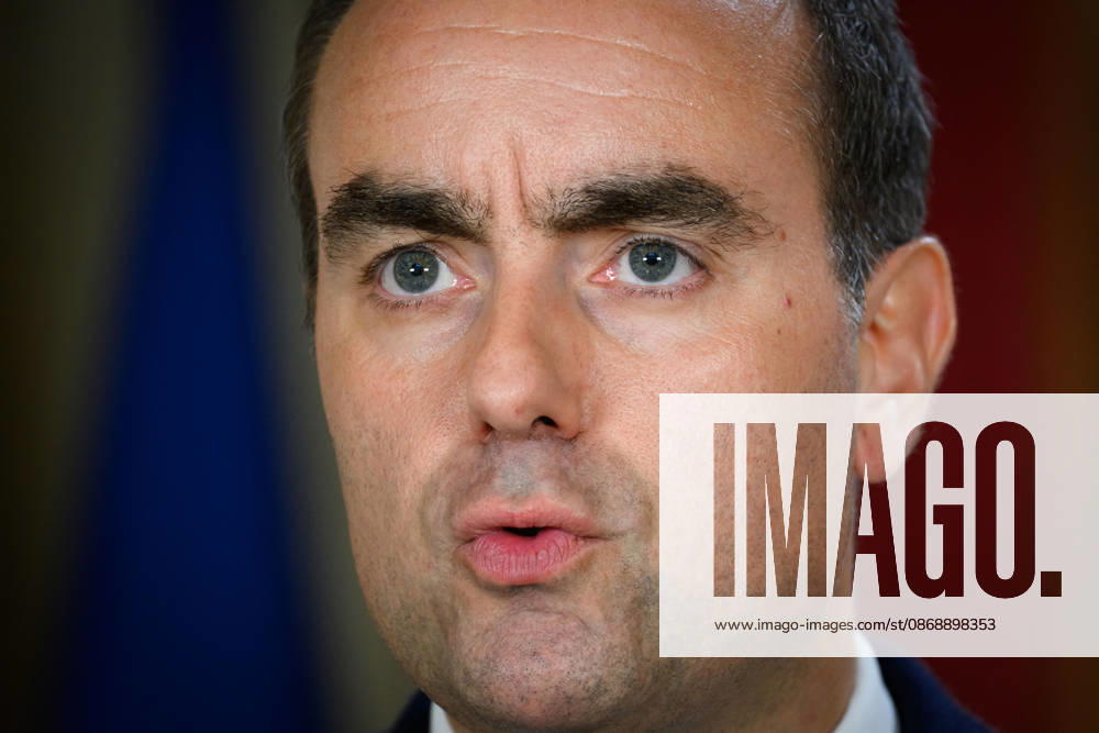 Prime Minister Sébastien Lecornu made, from Matignon, a statement regarding the high school students’ protests on October 7, 2026 Eric Tschaen Pool Bestimage Prime Minister Sébastien Lecornu made a statement from Matignon about the high school students’ protests on October 7, 2026 Paris, France