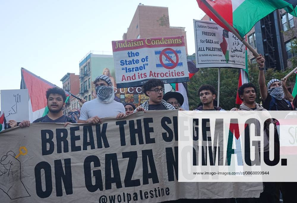 Pro-Palestinians rally outside City Hall NEW YORK, UNITED STATES - OCTOBER 07: Pro-Palestinian Americans rally outside City Hall and march to Union Square in New York, United States, on October 7, 2026, marking the anniversary of the October 7 attacks on Gaza. Selcuk Acar Anadolu New York United States. Editorial use only. Please get in touch for any other usage.
