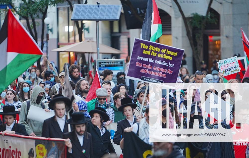 Pro-Palestinians rally outside City Hall NEW YORK, UNITED STATES - OCTOBER 07: Pro-Palestinian Americans rally outside City Hall and march to Union Square in New York, United States, on October 7, 2026, marking the anniversary of the October 7 attacks on Gaza. Selcuk Acar Anadolu New York United States. Editorial use only. Please get in touch for any other usage.