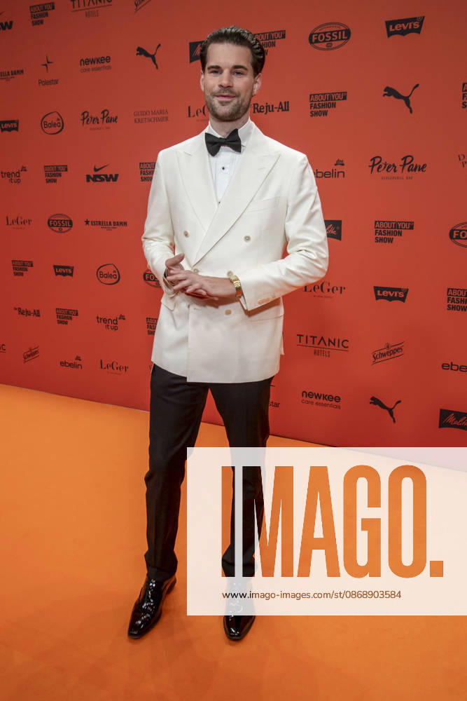 ABB ABOUTYOU Paul Bunne as a guest on the Orange Carpet at the ABOUT YOU Opera Fashion Show at the Admiralspalast on October 7, 2026, in Berlin, Germany
