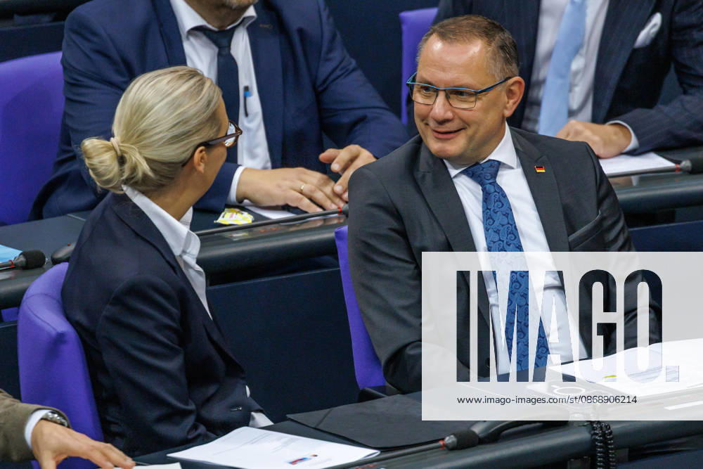 Bundestag: Alice Weidel and Tino Chrupalla of the AfD in the German Bundestag on October 8, 2026, in Berlin, Berlin, Berlin, Germany, Bundestag