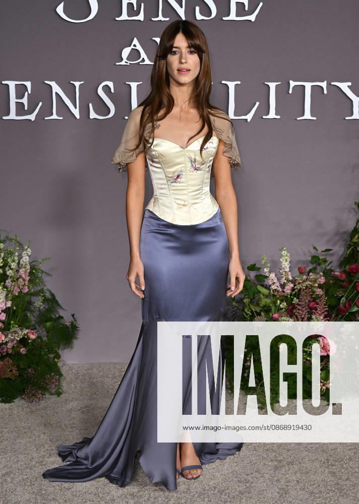 ˜Sense and Sensibility Los Angeles Premiere Daisy Edgar-Jones arriving at the Sense and Sensibility Los Angeles premiere held at the United Theatre in Los Angeles, Ca. on October 7, 2026. Los Angeles United Theatre California USA