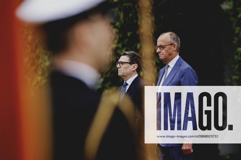 R. L. Friedrich Merz, CDU, Chancellor of Germany, and Andrew Burnham, Prime Minister of the United Kingdom, photographed during a reception with military honors at the Federal Chancellery in Berlin, October 8, 2026, Berlin, Germany