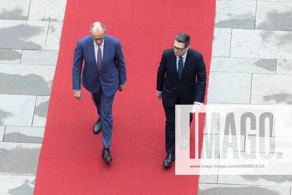 Chancellor Merz Welcomes British Prime Minister Burnham Germany, Berlin, October 8, 2026 Chancellor Friedrich Merz (CDU) welcomes Andrew Burnham, Prime Minister of the United Kingdom of Great Britain and Northern Ireland, on his inaugural visit to the Federal Chancellery