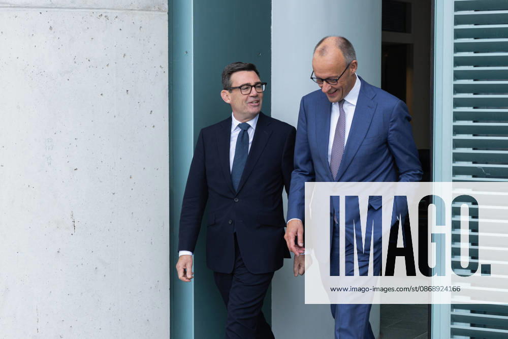 Chancellor Merz Welcomes British Prime Minister Burnham Germany, Berlin, October 8, 2026 Chancellor Friedrich Merz (CDU) welcomes Andrew Burnham, Prime Minister of the United Kingdom of Great Britain and Northern Ireland, on his inaugural visit to the Federal Chancellery