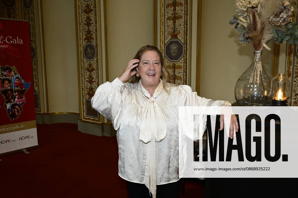 Kathy Kelly at the press conference and presentation of the 16th HOPE Award for the 18th HOPE Gala in Dresden at the Schauspielhaus Dresden, Dresden