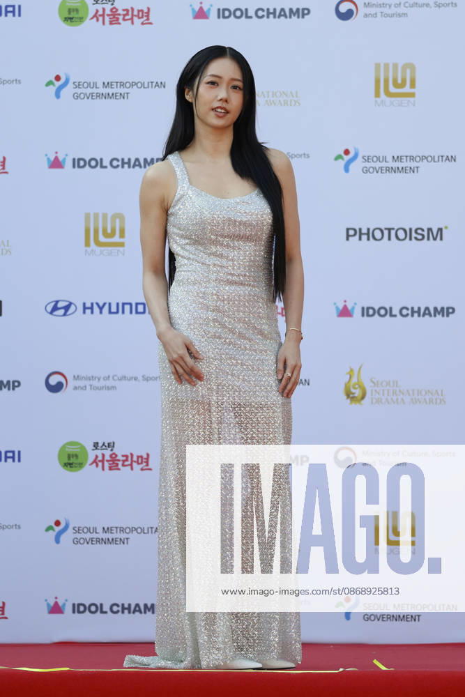 Red carpet at Seoul Drama Awards in South Korea Singaporean actress Gladys Bay poses for photos on the red carpet during the 21st Seoul International Drama Awards in Seoul, South Korea, on October 08, 2026. Seoul South Korea