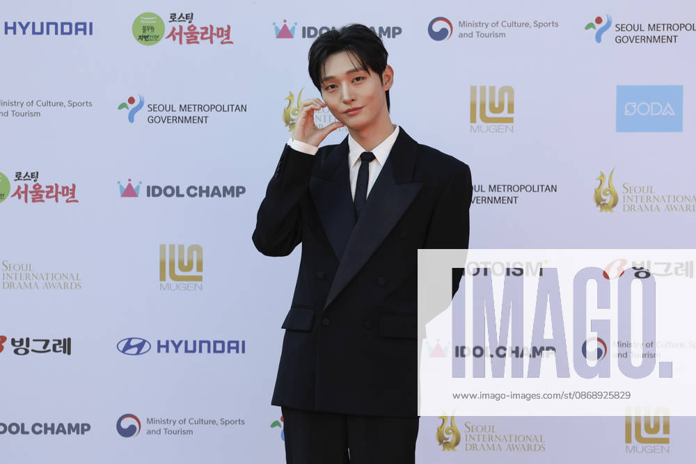 Red carpet at Seoul Drama Awards in South Korea South Korean singer and actor Yoon Ji-sung poses for photos on the red carpet during the 21st Seoul International Drama Awards in Seoul, South Korea, on October 08, 2026. Seoul South Korea