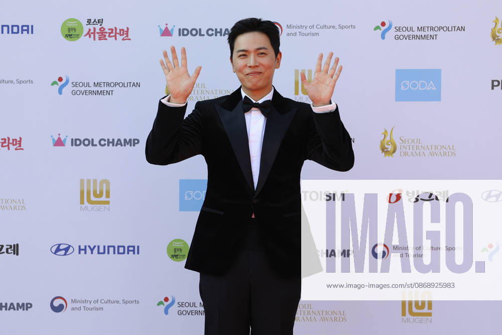 Red carpet at Seoul Drama Awards in South Korea South Korean actor Lee Dong-ha poses for photos on the red carpet during the 21st Seoul International Drama Awards in Seoul, South Korea, on October 08, 2026. Seoul South Korea