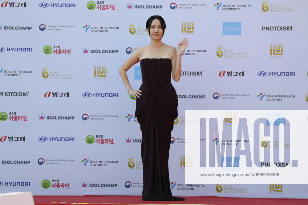 Red carpet at Seoul Drama Awards in South Korea Producer Phoebe Ma poses for photos on the red carpet during the 21st Seoul International Drama Awards in Seoul, South Korea, on October 08, 2026. Seoul South Korea