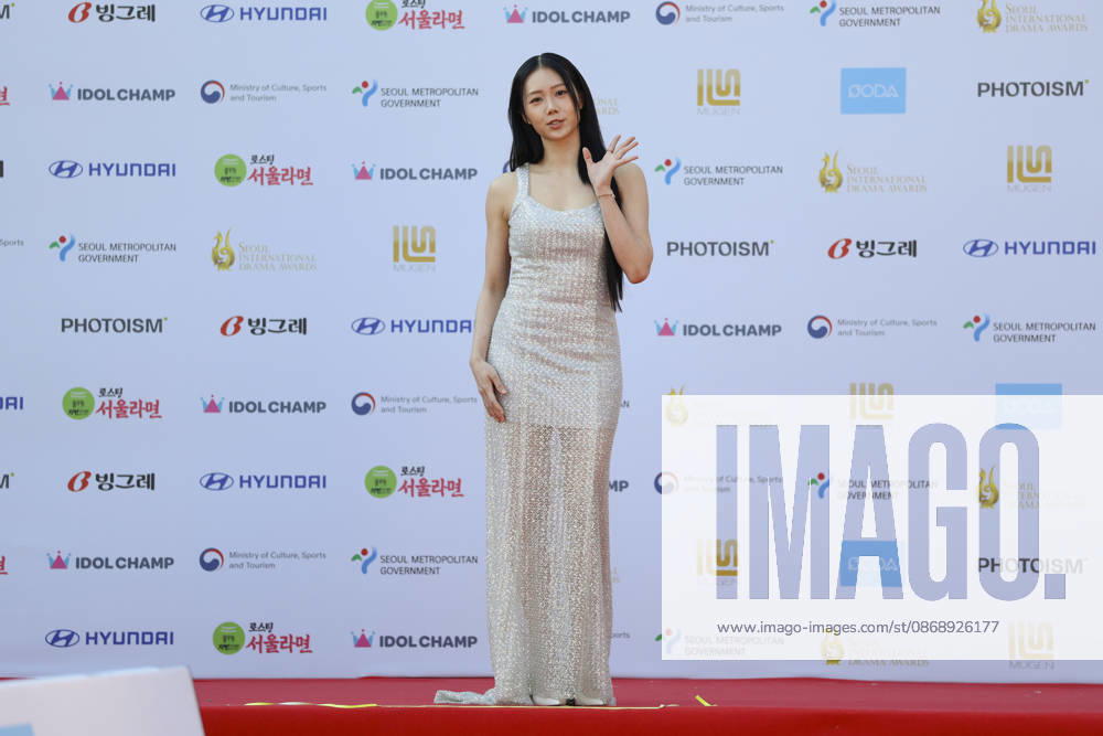 Red carpet at Seoul Drama Awards in South Korea Singaporean actress Gladys Bay poses for photos on the red carpet during the 21st Seoul International Drama Awards in Seoul, South Korea, on October 08, 2026. Seoul South Korea