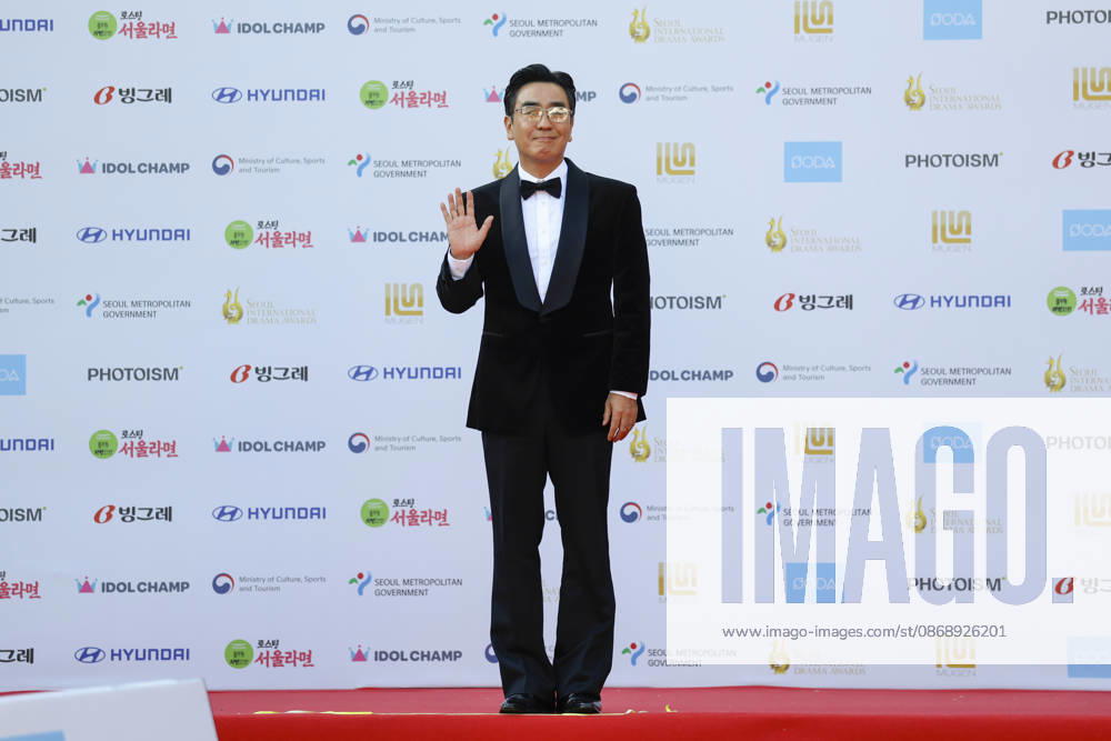 Red carpet at Seoul Drama Awards in South Korea South Korean actor Ryu Seung-ryong poses for photos on the red carpet during the 21st Seoul International Drama Awards in Seoul, South Korea, on October 08, 2026. Seoul South Korea