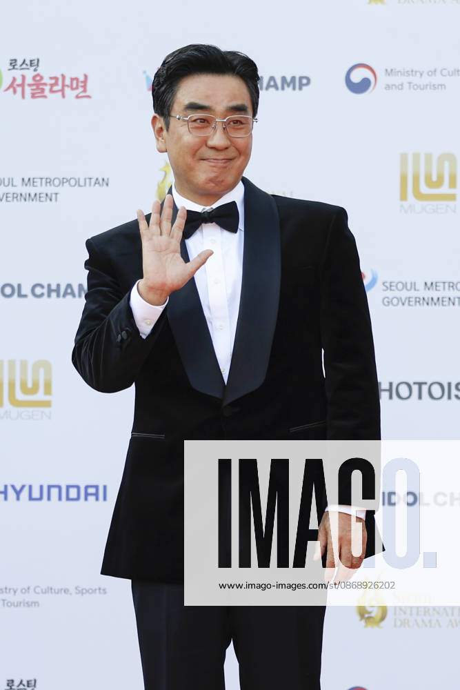 Red carpet at Seoul Drama Awards in South Korea South Korean actor Ryu Seung-ryong poses for photos on the red carpet during the 21st Seoul International Drama Awards in Seoul, South Korea, on October 08, 2026. Seoul South Korea