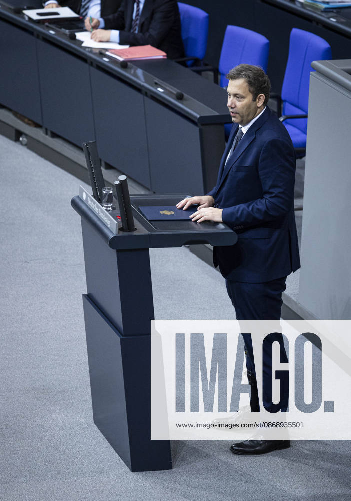 Lars Klingbeil, Federal Minister of Finance, speaks before the Bundestag on income tax reform. Berlin, October 8, 2026. Berlin, Germany