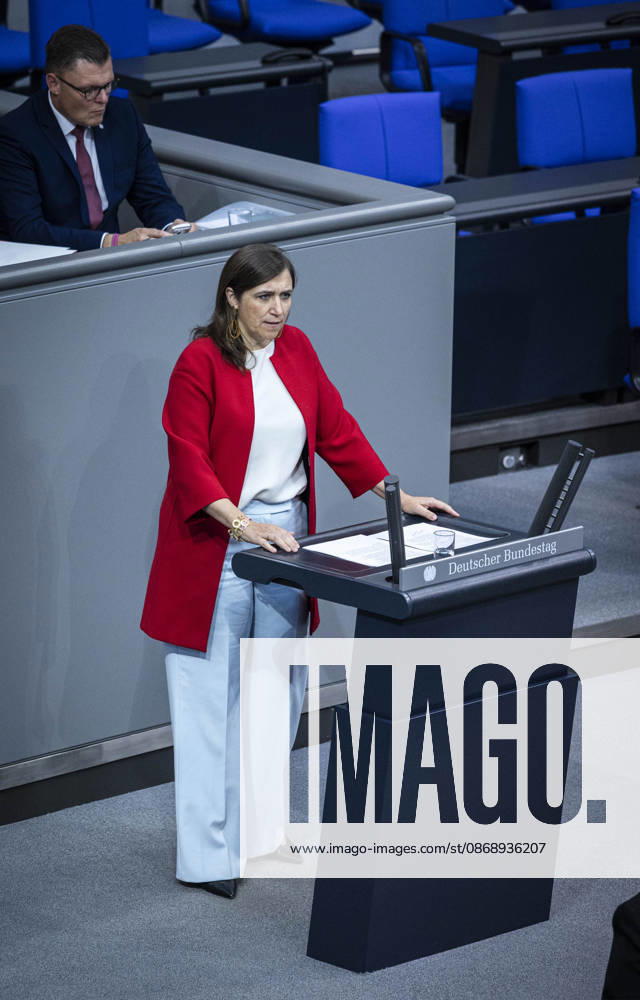 Katherina Beck, a management consultant specializing in sustainability for Alliance 90 The Greens, speaks in the Bundestag in Berlin on October 8, 2026, Berlin, Germany