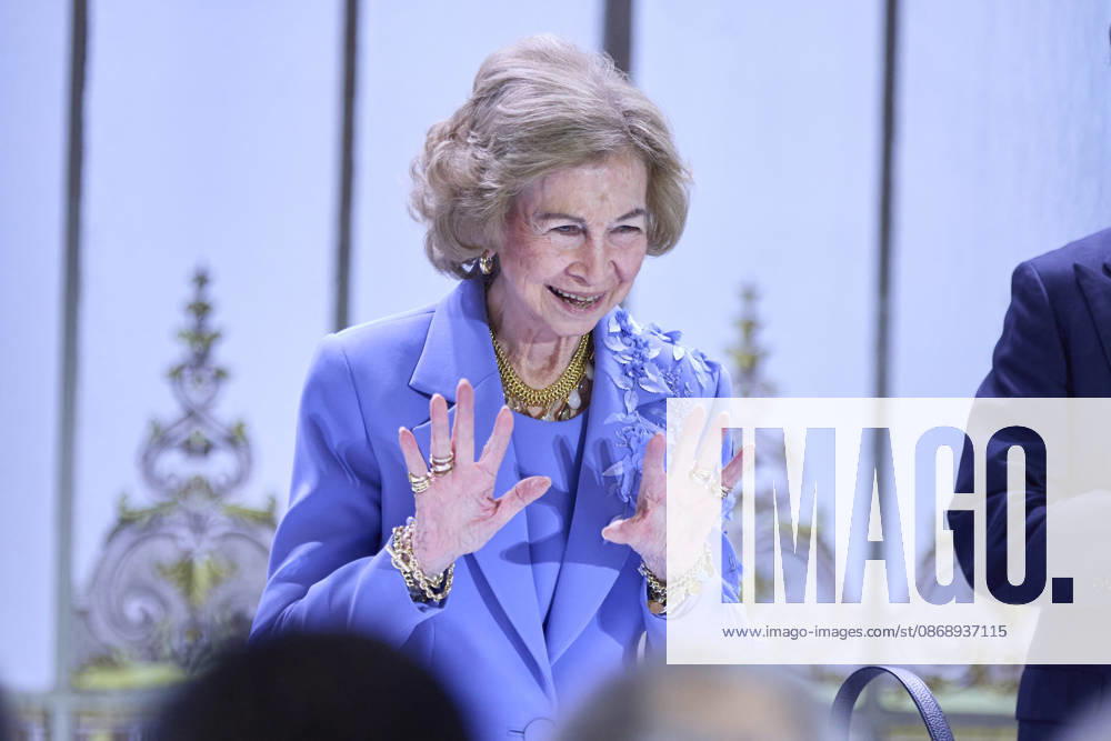 QUEEN SOFIA attends Mapfre Foundation Social awards Madrid Spain - ZUMAc260 20261008_zep_c260_006