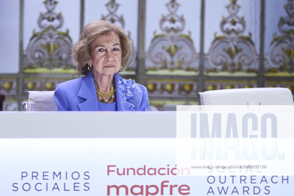 QUEEN SOFIA attends Mapfre Foundation Social awards Madrid Spain - ZUMAc260 20261008_zep_c260_014