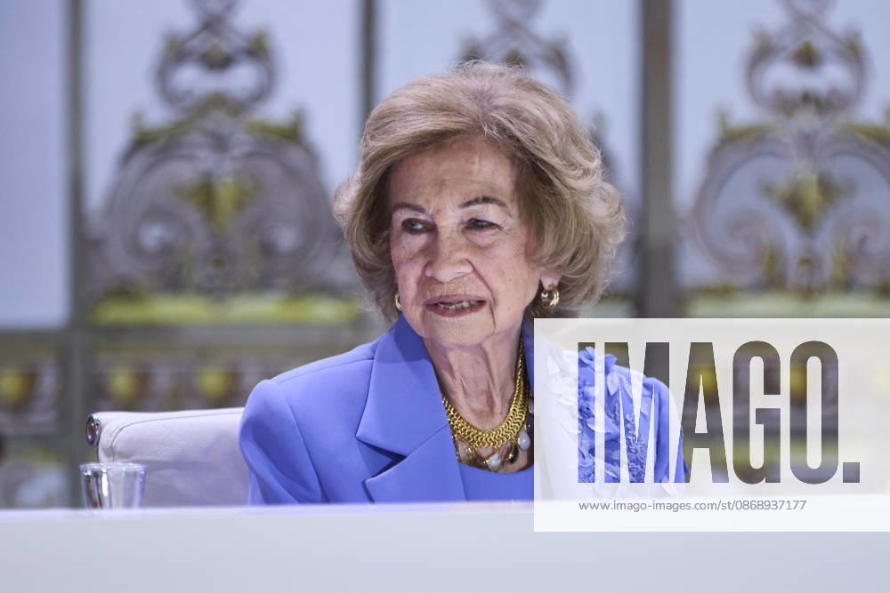QUEEN SOFIA attends Mapfre Foundation Social awards Madrid Spain - ZUMAc260 20261008_zep_c260_009