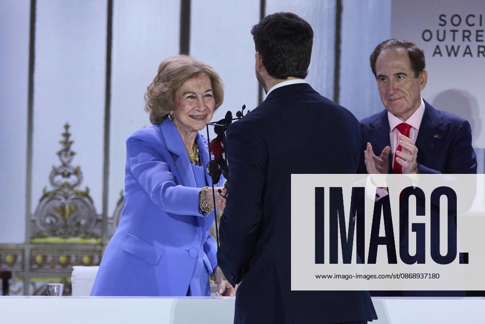 QUEEN SOFIA and Guillermo Gauna-Vivas attend Mapfre Foundation Social awards Madrid Spain - ZUMAc260 20261008_zep_c260_013