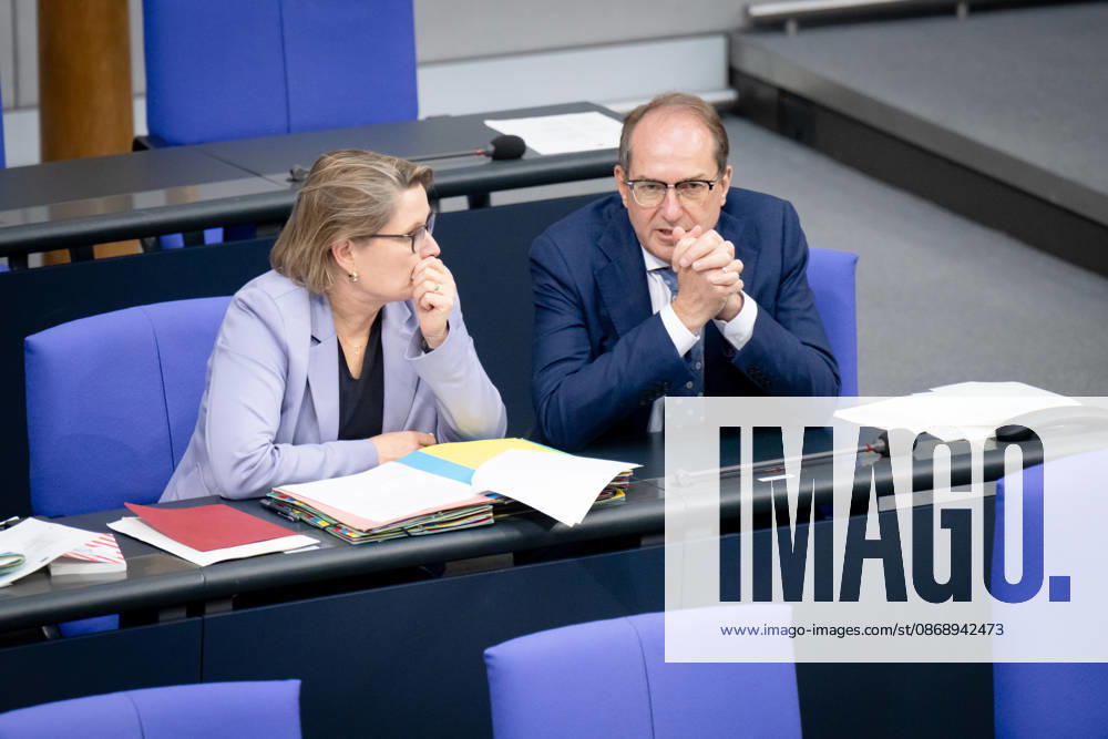 Alexander Dobrindt, Federal Minister of the Interior; Stefanie Hubig, Federal Minister of Justice and Consumer Protection; Reichstag Building; Bundestag; session week; Alexander Dobrindt, Federal Minister of the Interior; Stefanie Hubig, Federal Minister of Justice and Consumer Protection; Berlin, Berlin, GER