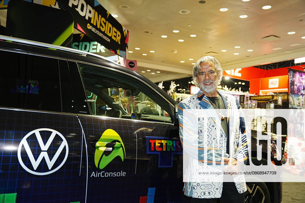 Video game designer and Tetris co-founder HENK ROGERS at 2026 New York Comic Con at the Javits Center on October 8, 2026 in New York. HENK ROGERS is on had to welcome the next evolution of Tetris as it moves into the dashboard of a 2027 Volkswagen Atlas. Volkswagen is bringing Tetris to its vehicles through AirConsole, an in car gaming platform that turns the vehicle s infotainment screen into a gaming display, with smartphones serving as the controllers. The games are designed to be played while the vehicle is parked, creating a new kind of entertainment experience inside the car. New York USA - ZUMAb148 20261008_zap_b148_023