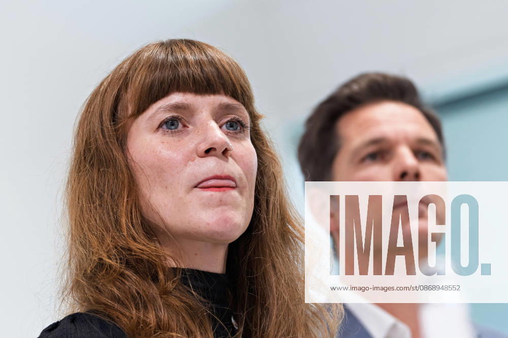 Berlin, October 8, 2026: Kerstin Wolter Ehling of Die Linke (front) and Steffen Krach of the SPD listen during a joint press statement following the conclusion of their parties’ preliminary talks in the foyer of the Haus der Statistik. Press statement by Die Linke, the Greens, and the SPD in Berlin