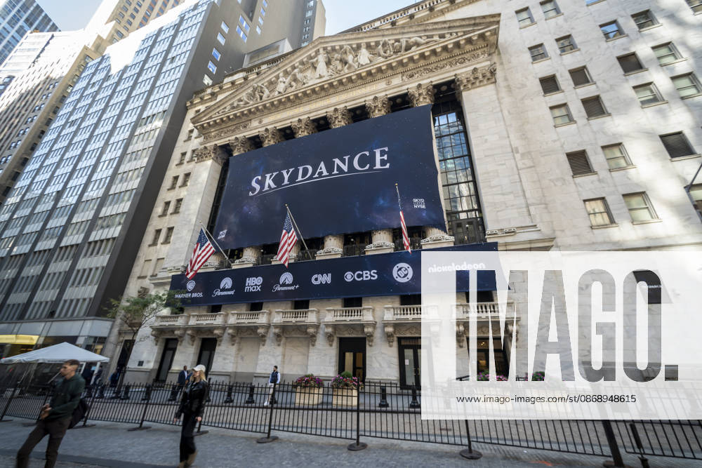 Skydance at the NYSE The New York Stock Exchange is decorated with a banner for Skydance on Thursday, October 8, 2026 celebrating it listing from NASDAQ to the NYSE following its acquisition of Warner Bros. Discovery.. ( RichardxB.xLevine