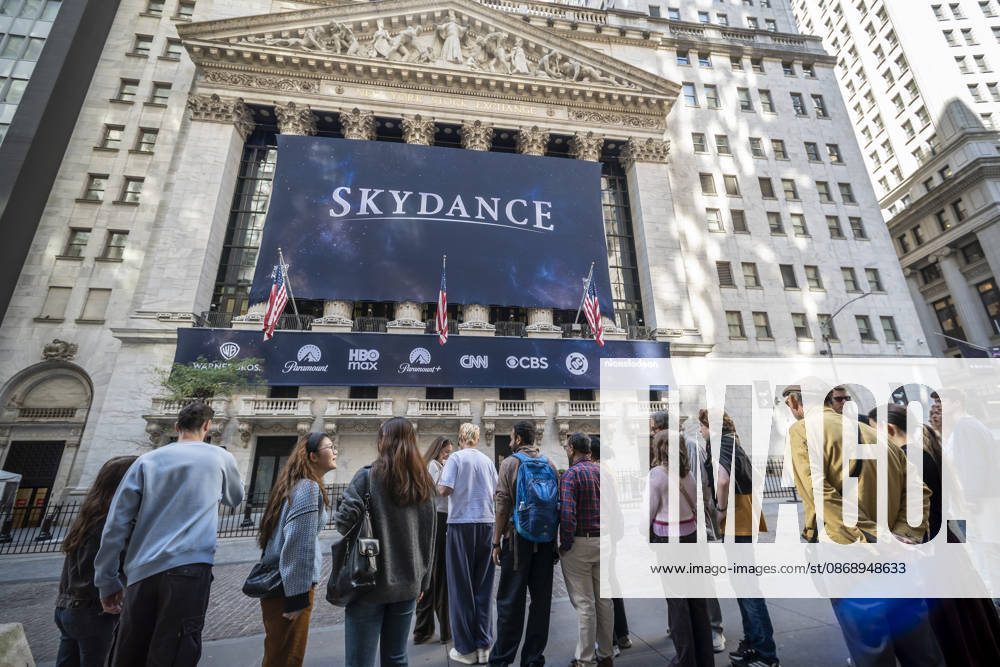 Skydance at the NYSE The New York Stock Exchange is decorated with a banner for Skydance on Thursday, October 8, 2026 celebrating it listing from NASDAQ to the NYSE following its acquisition of Warner Bros. Discovery.. ( RichardxB.xLevine