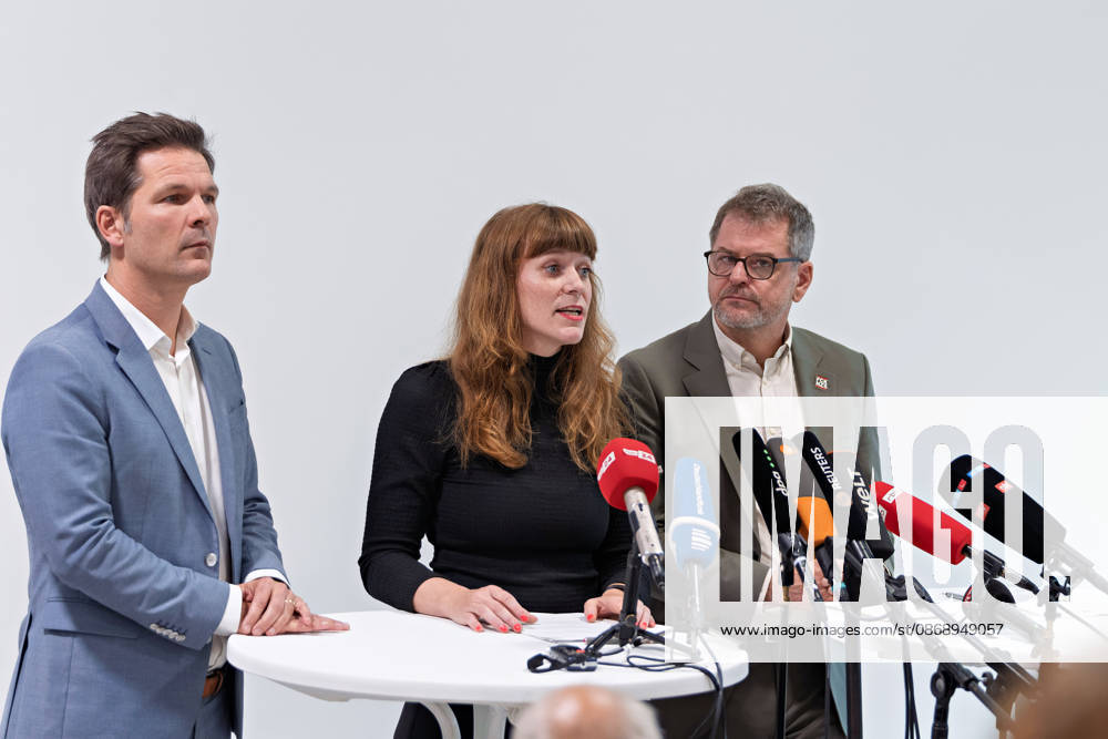 Kerstin Wolter Ehling, The Left, M speaks alongside Steffen Krach (SPD, left) and Werner Graf (Alliance 90 The Greens, right) during a joint press statement following the conclusion of their parties’ preliminary talks in the foyer of the Haus der Statistik. Press statement by The Left, The Greens, and the SPD in Berlin