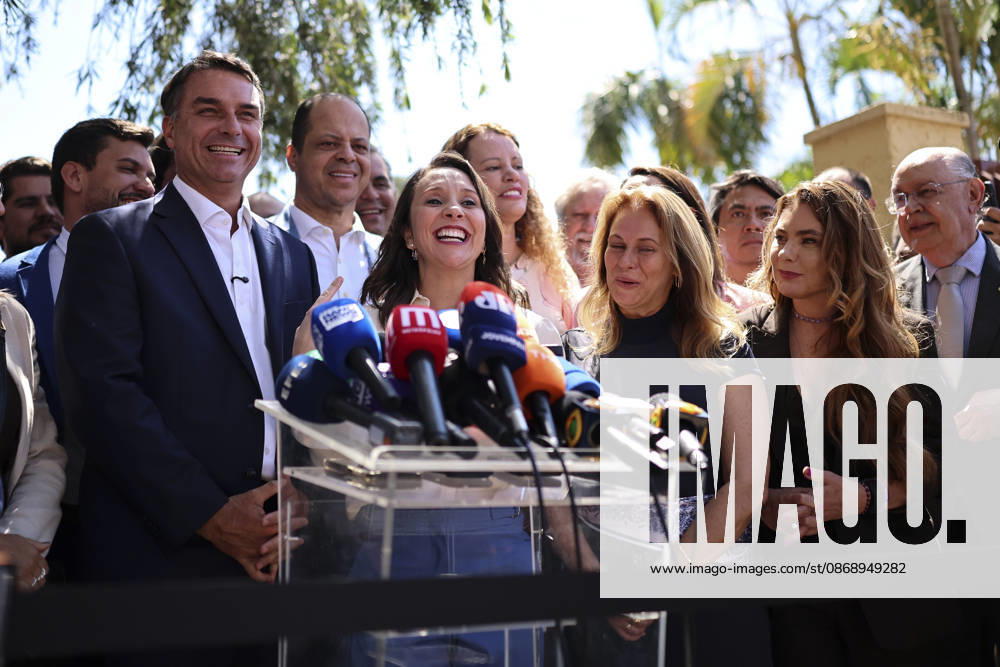Brazilian presidential candidate Flavio Bolsonaro of the Liberal Party BRASILIA, BRAZIL - OCTOBER 08 : Brazilian presidential candidate Flavio Bolsonaro of the Liberal Party (PL) speaks to the press during a meeting with elected governors ahead of the presidential runoff election, in Brasilia, Brazil on October 08, 2026. Mateus Bonomi Anadolu Brasilia Brazil. Editorial use only. Please get in touch for any other usage.