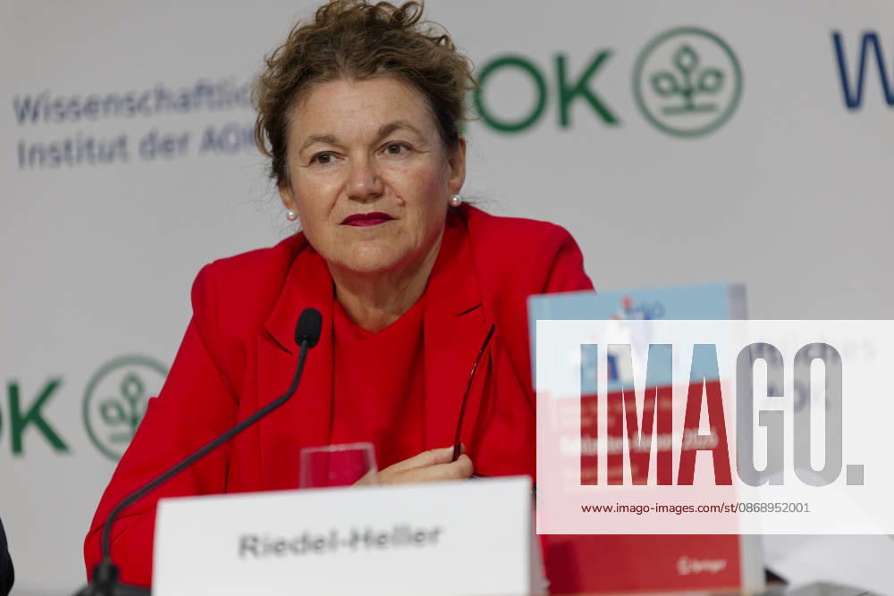 AOK Absenteeism Report 2026 Presented October 8, 2026, Germany, Berlin Press Conference: Absenteeism Report 2026 by the AOK Federal Association and the AOK Scientific Institute (WIsO). Pictured: Prof. Dr. med. Steffi G. Riedel-Heller, MPH, Director of the Institute for Social Medicine, Occupational Medicine, and Public Health at the University o
