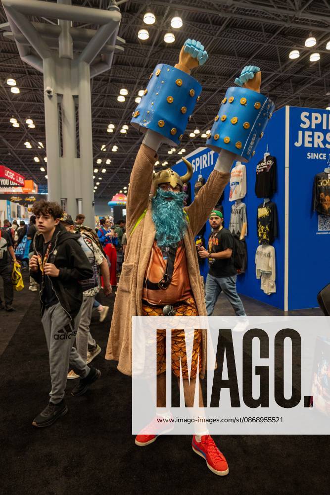 New York, NY- September 25: Atmosphere at New York City Comic Con Opening on October 8,2026 . Credit: Camara Porter . USA - ZUMAa123 20261008_zaa_a123_040