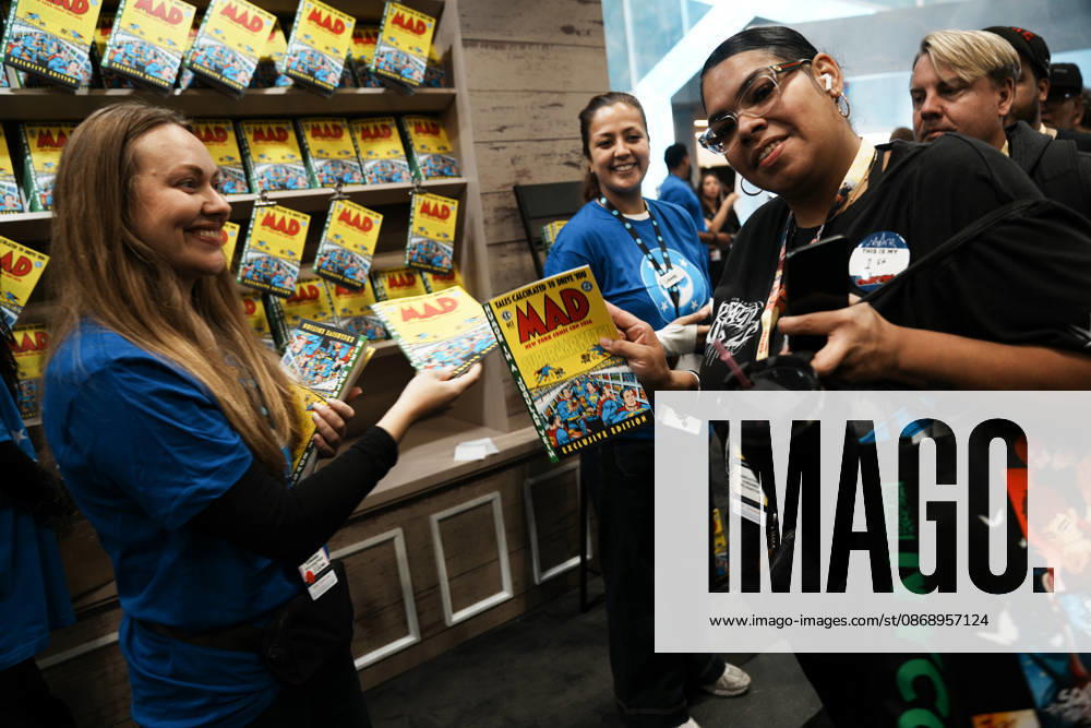A magazine stand for MAD Magazine at the 2026 New York Comic Con at the Javits Center on October 8, 2026 in New York. New York USA - ZUMAb148 20261008_zap_b148_047