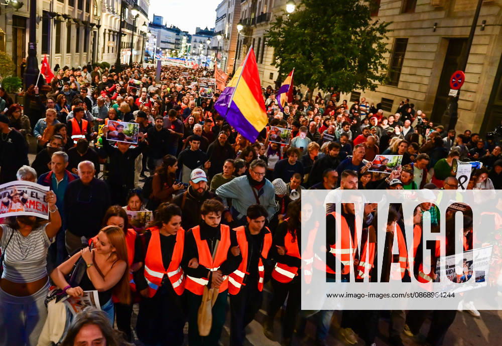 March in memory of Maricarmen, who died after being evicted from her home and became a symbol of the struggle for housing rights and against real-estate speculation. Madrid SPAIN - ZUMAz108 20261008_znp_z108_002
