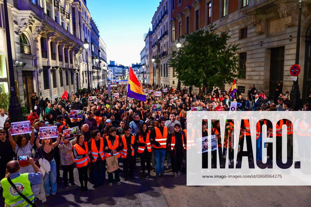 March in memory of Maricarmen, who died after being evicted from her home and became a symbol of the struggle for housing rights and against real-estate speculation. Madrid SPAIN - ZUMAz108 20261008_znp_z108_004