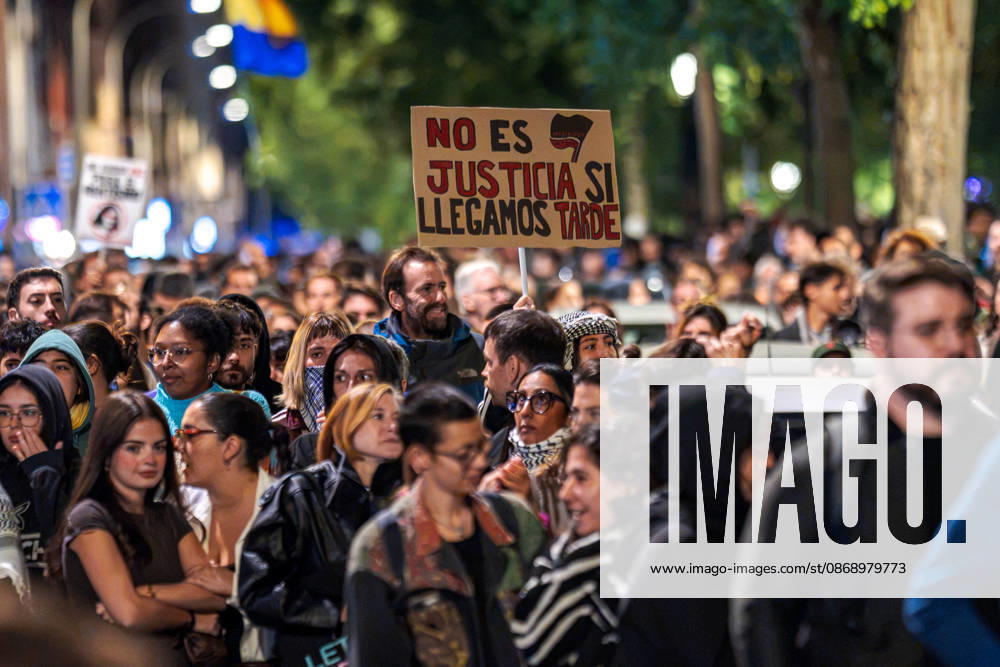 Thousands march in Madrid to honor Maricarmen Abascal after her death MADRID, SPAIN - OCTOBER 8: Thousands of people march through central Madrid to pay tribute to Maricarmen Abascal, an 87-year-old woman who died two weeks after being evicted from her home, where she had lived for more than 70 years in Madrid, Spain on October 8, 2026. Her eviction and subsequent death have sparked widespread protests across Spain, with demonstrators demanding stronger housing protections and action against the country s housing crisis. Diego Radames Anadolu Madrid Spain. Editorial use only. Please get in touch for any other usage.