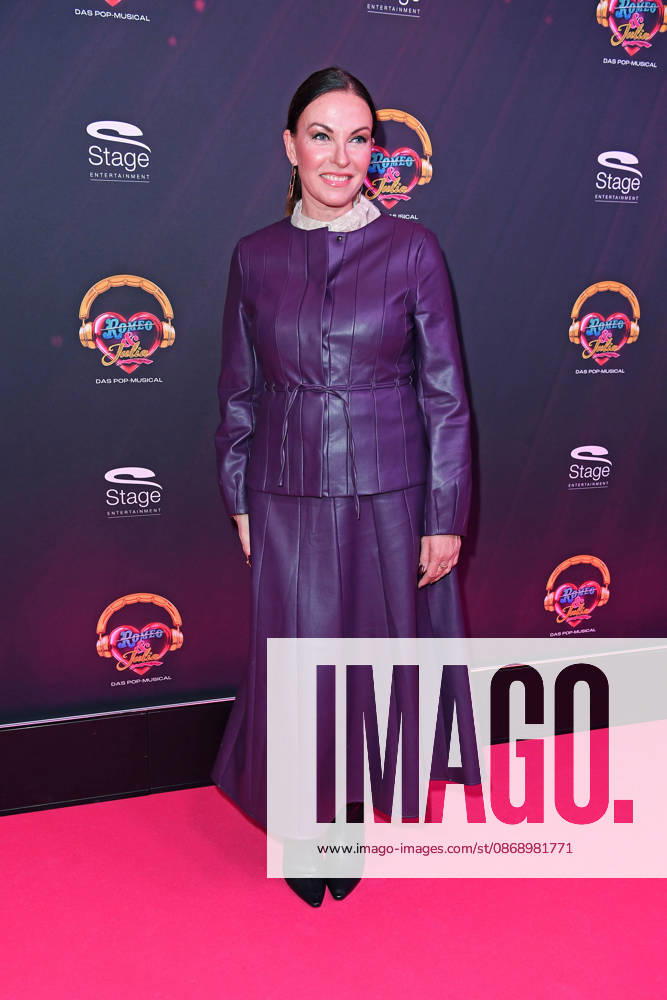 DJane Alegra Cole at the JULIA MUSICAL PREMIERE at the Stage Palladium Theater in Stuttgart on October 8, 2026
