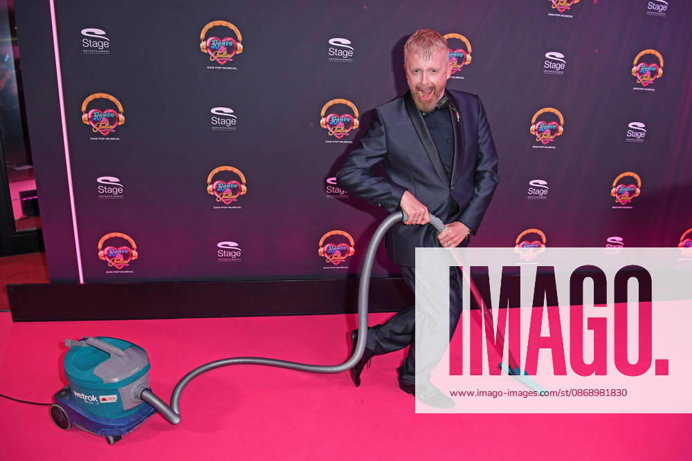 Ross Antony at the JULIA MUSICAL PREMIERE at the Stage Palladium Theater in Stuttgart on October 8, 2026