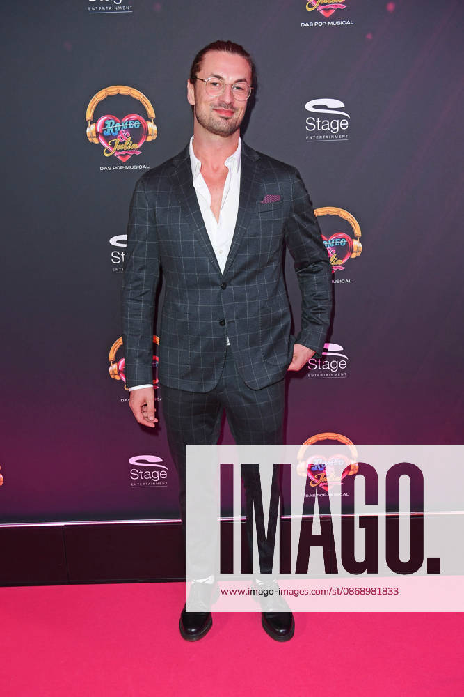 Nicolas Puschmann at the JULIA musical premiere at the Stage Palladium Theater in Stuttgart on October 8, 2026