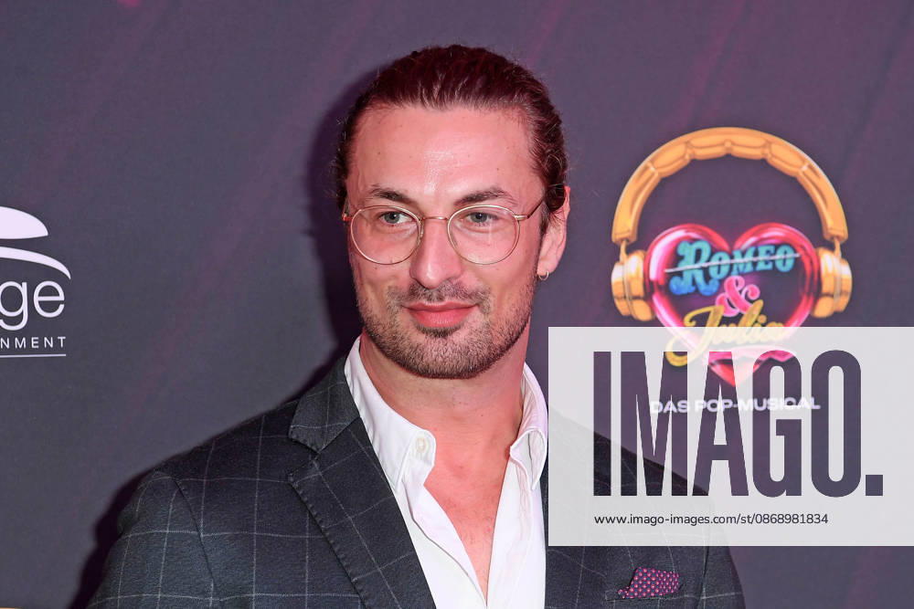 Nicolas Puschmann at the JULIA musical premiere at the Stage Palladium Theater in Stuttgart on October 8, 2026