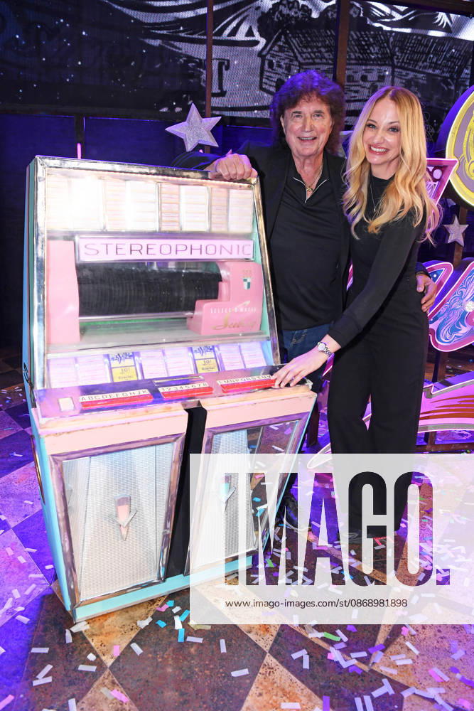Olaf the Pinball Olaf Malolepski with his daughter Pia Malo at the JULIA MUSICAL PREMIERE at the Stage Palladium Theater in Stuttgart on October 8, 2026