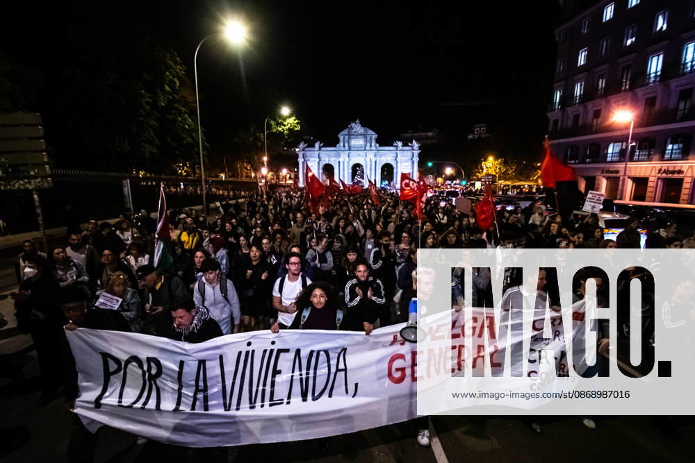 IPA89447772 - MADRID, SPAIN. OCTOBER 8. Thousands of people are taking part in the Hasta Siempre, Maricarmen march, from Puerta del Sol to the home where 87-year-old Maricarmen Abascal lived; she died on October 7 after being hospitalized following her eviction on September 23, in Madrid, Spain, on October 8, 2026. Organized by the Sindicato de Inquilinas of Madrid, the demonstration paid tribute to the woman, who had become a symbol of the struggle for the right to housing amid Spains housing crisis. Participants carried flowers, candles, and protest signs, calling for an end to evictions and greater housing protections.