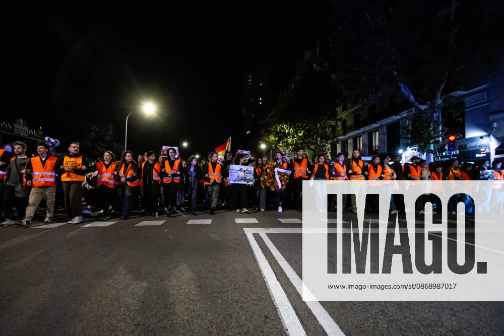 IPA89447773 - MADRID, SPAIN. OCTOBER 8. Thousands of people are taking part in the Hasta Siempre, Maricarmen march, from Puerta del Sol to the home where 87-year-old Maricarmen Abascal lived; she died on October 7 after being hospitalized following her eviction on September 23, in Madrid, Spain, on October 8, 2026. Organized by the Sindicato de Inquilinas of Madrid, the demonstration paid tribute to the woman, who had become a symbol of the struggle for the right to housing amid Spains housing crisis. Participants carried flowers, candles, and protest signs, calling for an end to evictions and greater housing protections.