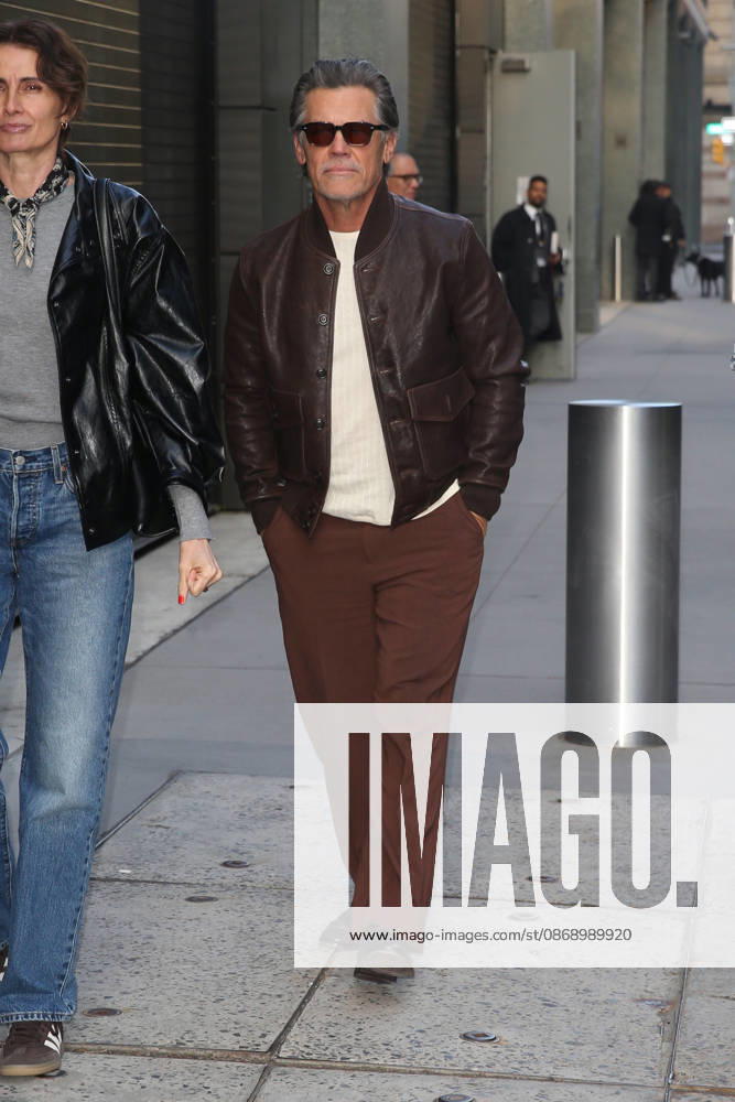 JOSH BROLIN arrives at ABC Studios for Ã¢â‚¬ËœGood Morning AmericaÃ¢ New York USA - ZUMAh16_ 20261008_zaf_h16_004