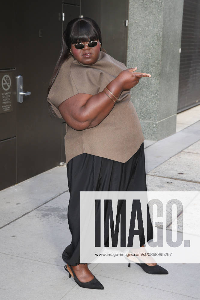 GABOUREY SIDIBE arrives at ABC Studios New York USA - ZUMAh16_ 20261008_zaf_h16_036
