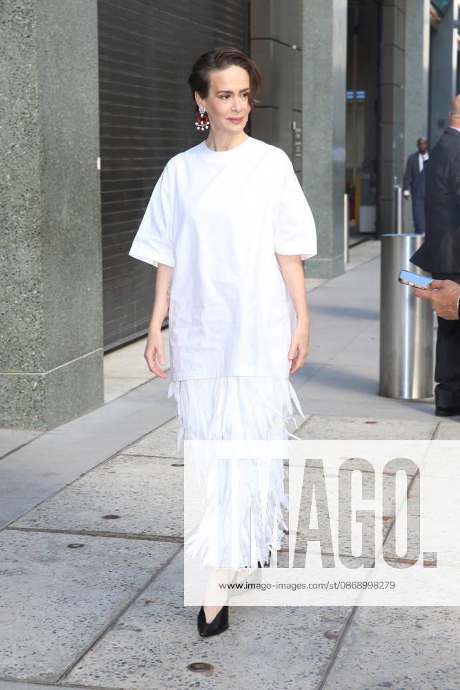 SARAH PAULSON arrives at ABC Studios New York USA - ZUMAh16_ 20261008_zaf_h16_054